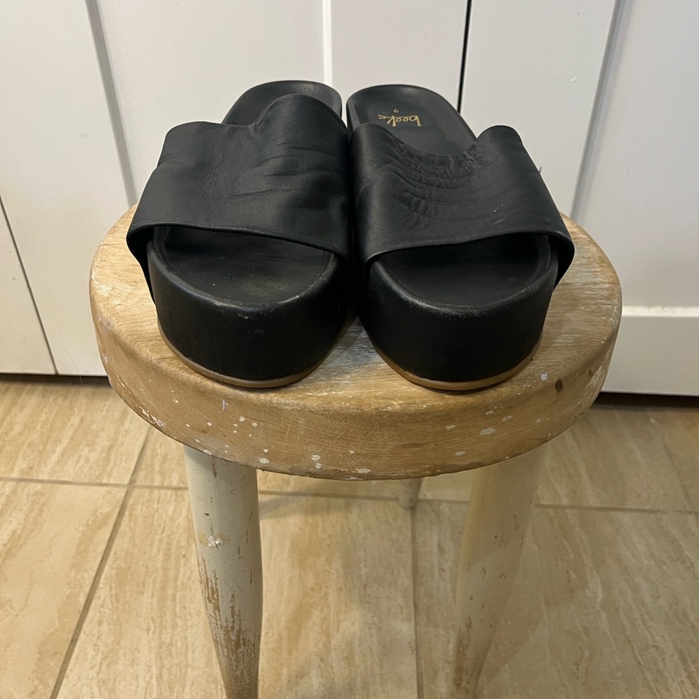 beek Pelican Leather Platform Black Women's Slide Sandals - Picture 12 of 16